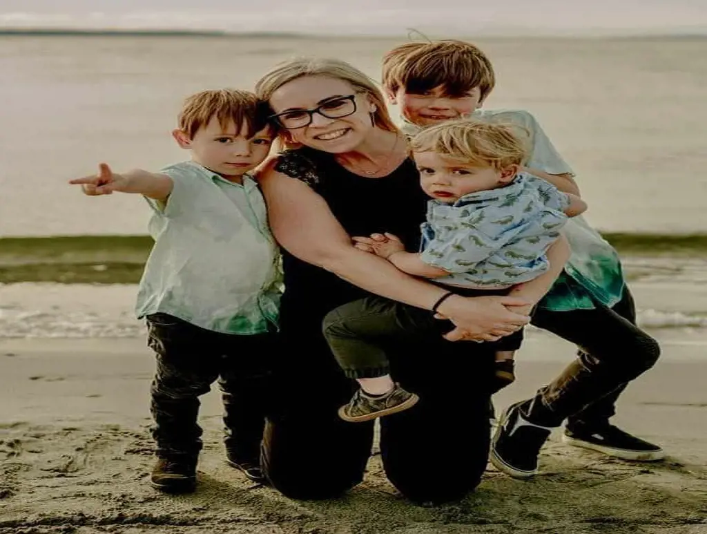 Jenna Anderson along with her three sons at the beach.