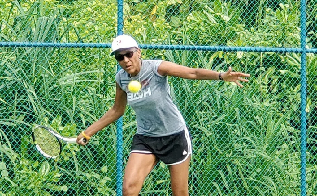 Robin Roberts posts picture of her playing tennis