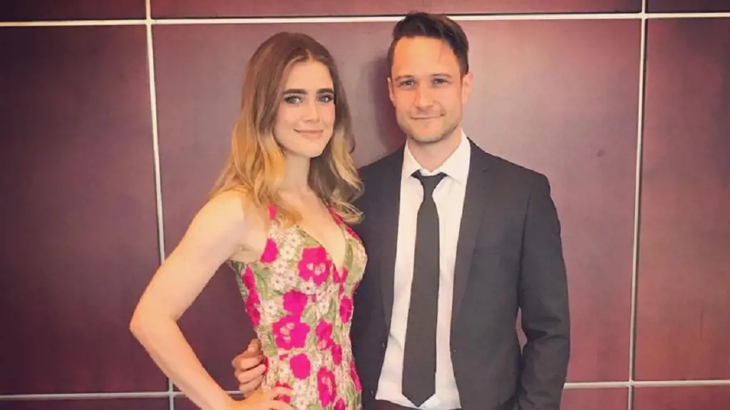 Andrew Jenkins posted the picture with Melissa Roxburgh on his IG handle