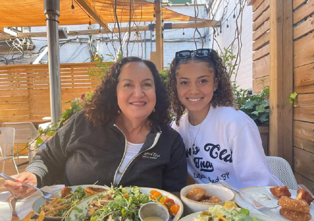 Kamaia Fairburn goes out with mother for vegan meals on Sundays