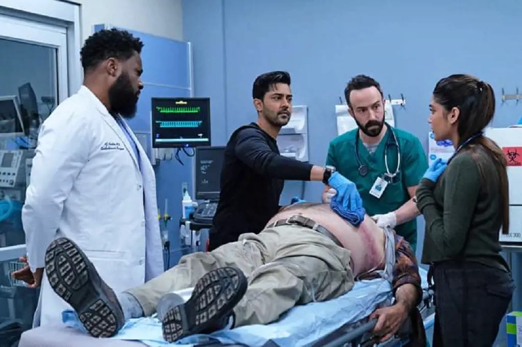 Malcolm-Jamal Warner, Manish Dayal, guest star Tasso Feldman and guest star Anuja Joshi in the A Children's Story episode of The Resident