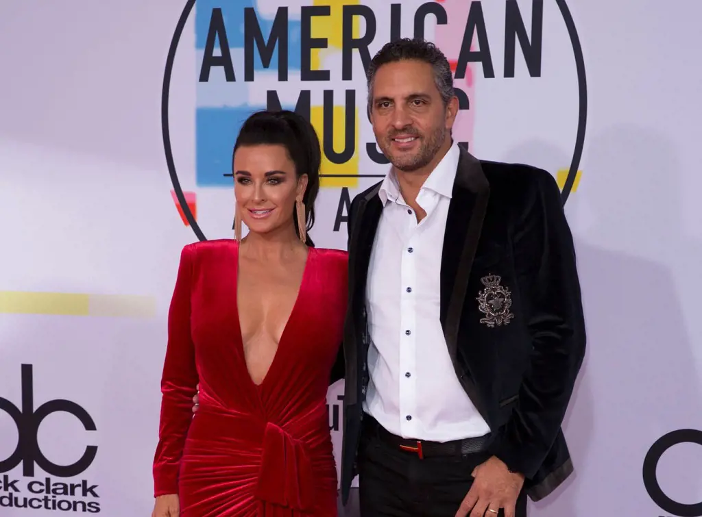 Kyle Richards and Mauricio Umansky attended the 2018 American Music Awards. 