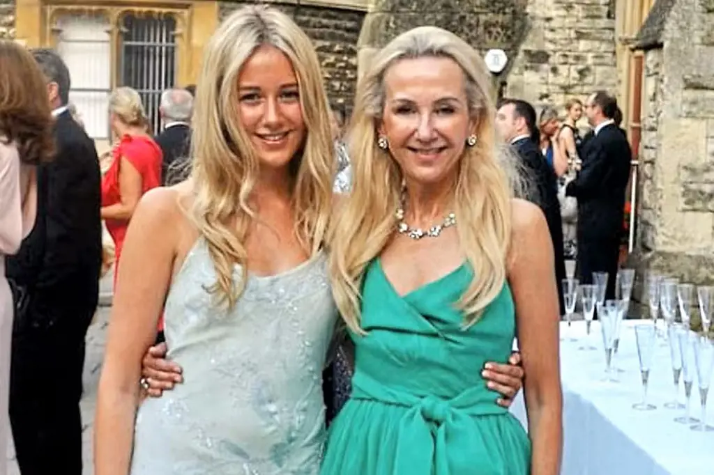 Clarissa Villiers with her mother, Emma Villiers.