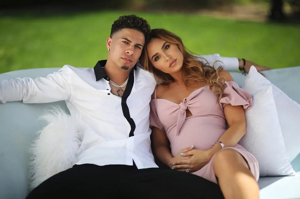 Catherine Paiz and Austin McBroom didn't let their realtionship to be harmed because of allegations 