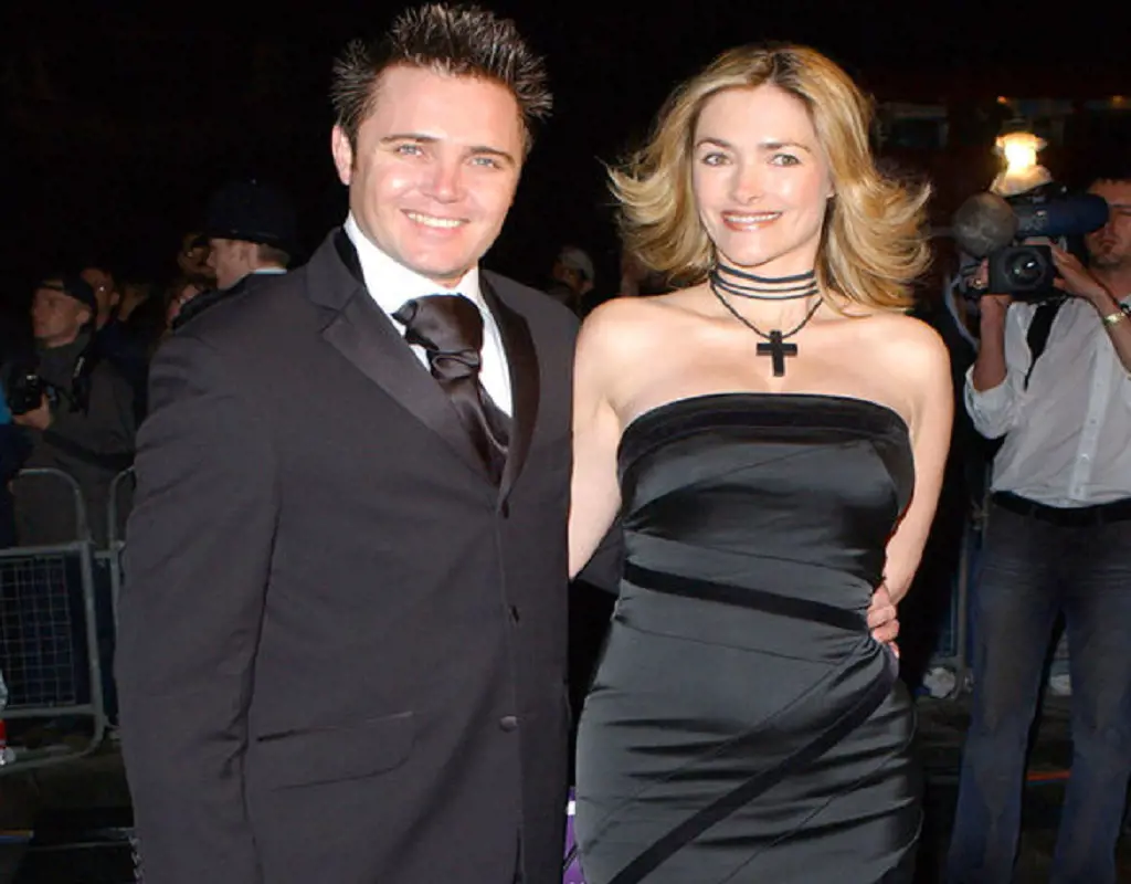 Alex Ferns and Jennifer Woodburne has been married since 1996
