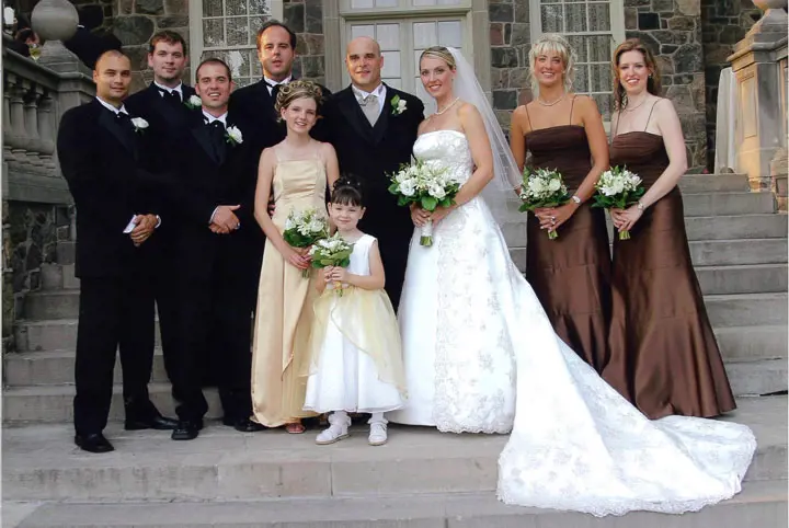 Sarah Baeumler shared beautiful pictures from her wedding with friends and family