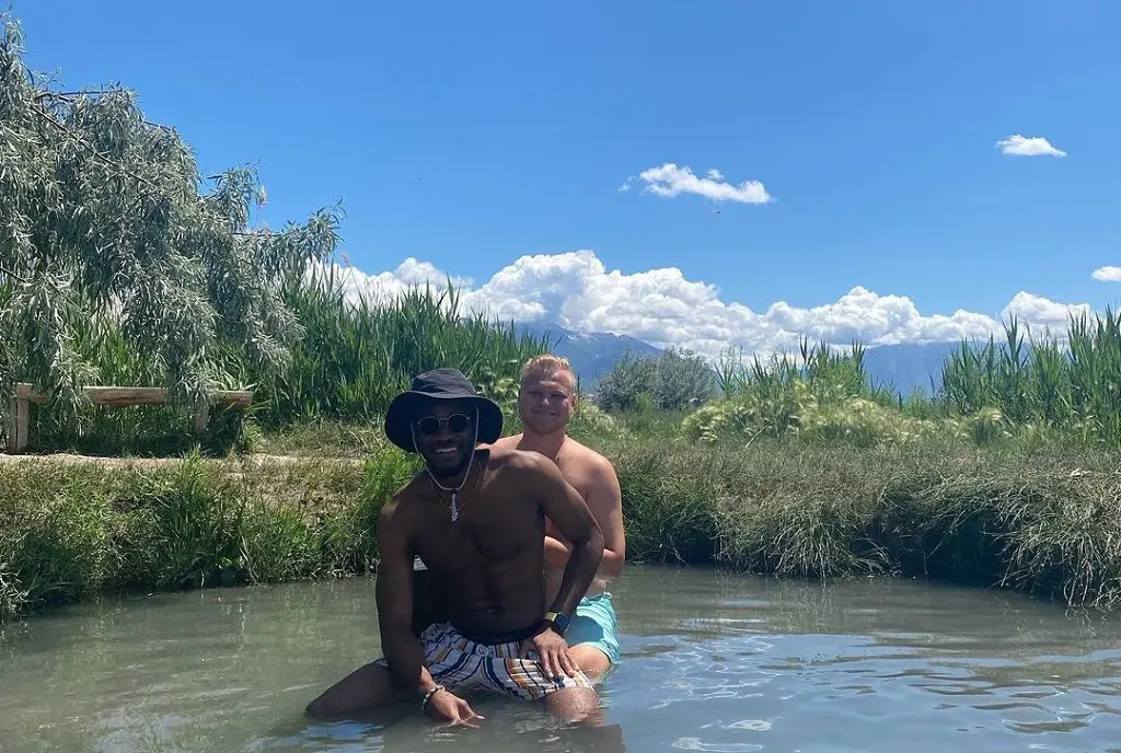 Deyon Miller visiting Salt Lake City, Utah with his close friend Luke, Deyon loves travelling the countryside, and goes to cross country trips quite often