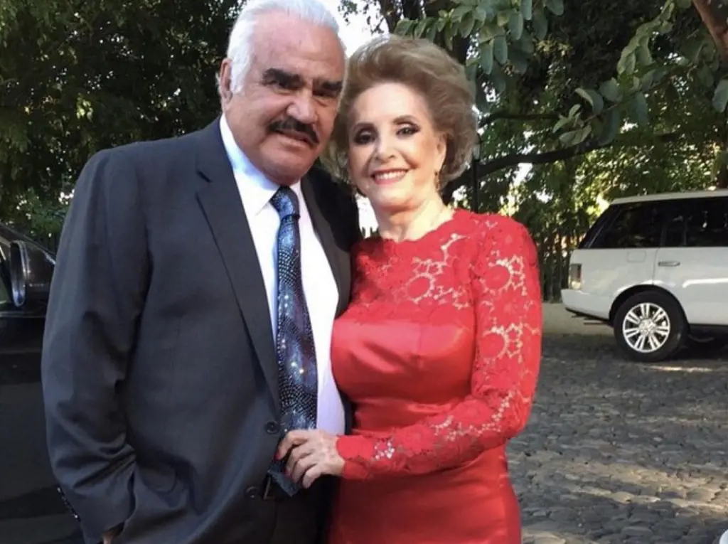 Vicente Fernandez's thanked his wife Cuquita for the unconditional support for almost six decades of a relationship