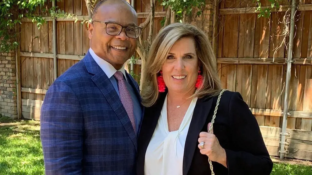 Mike Singletary and his wife Kim were in love since their college days 