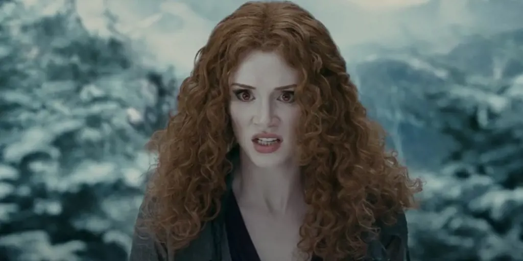 Rachelle Lefevre played the role of Victoria in Twilight 
