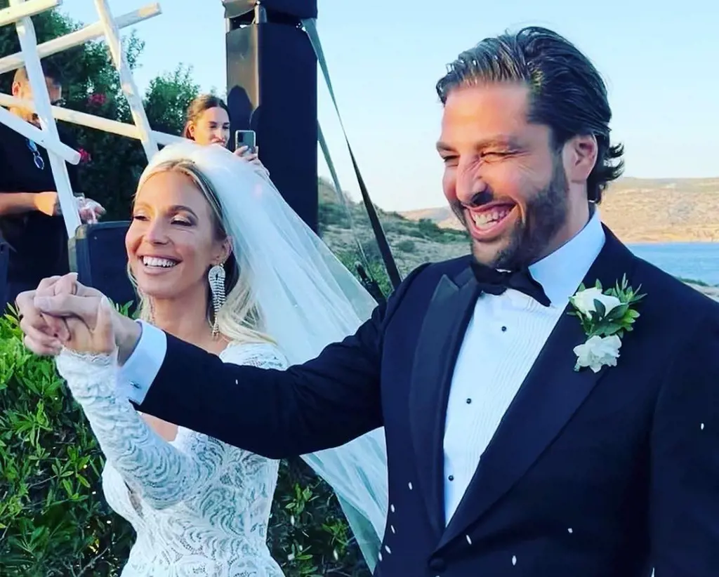 Christos Lardakis just posted a picture of his wedding.