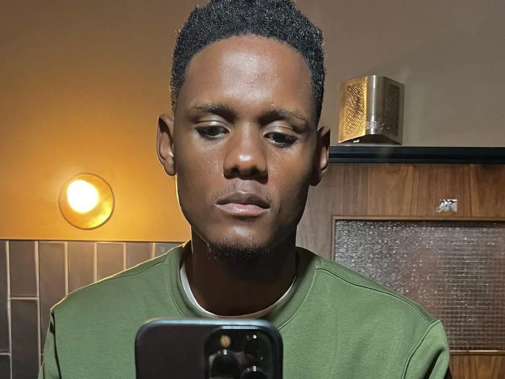 Instagram post of Samthing Soweto which made fans more serious about regarding his weight