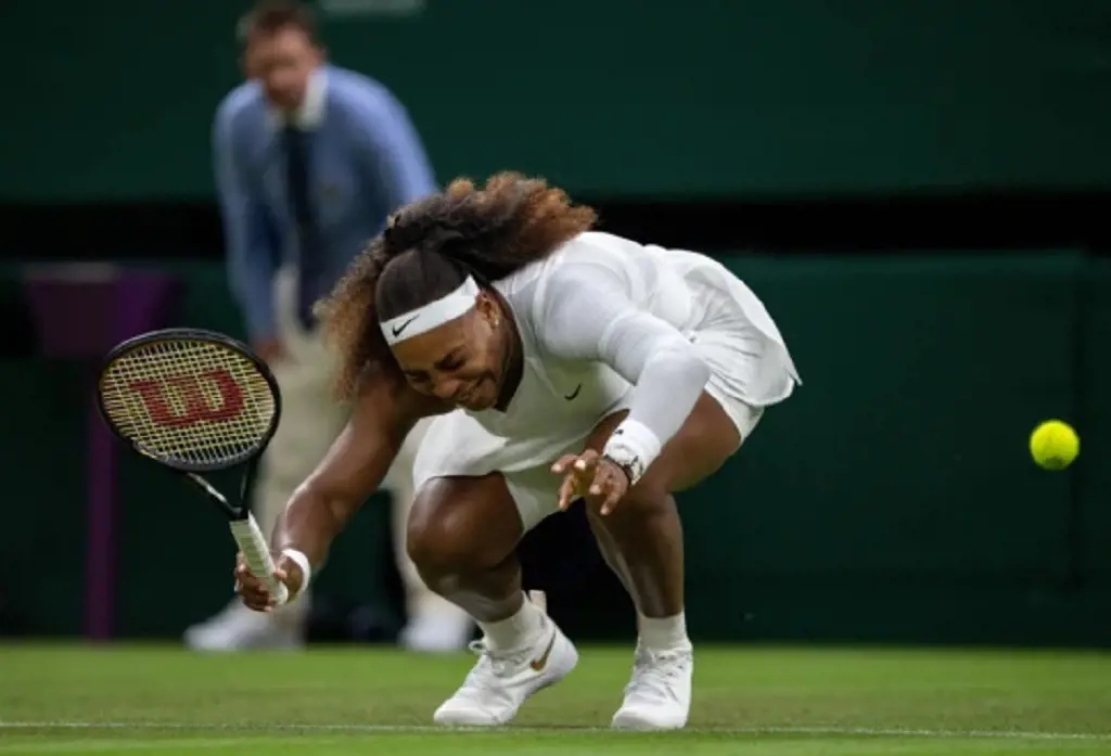 Serena Williams getting injured during the 2021 tournament
