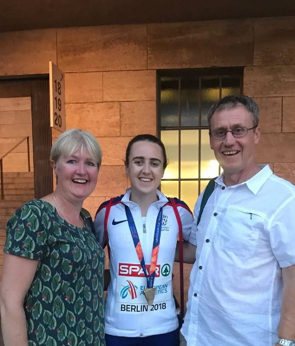 Laura Muir with her parents