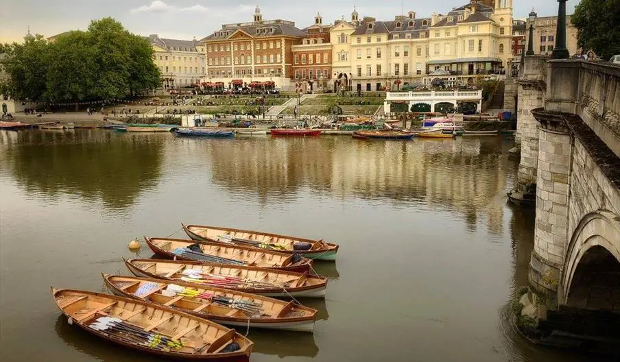 Richmond Riverside is close to the Lasso pub location and apartment; it makes a lovely spot for date night in London