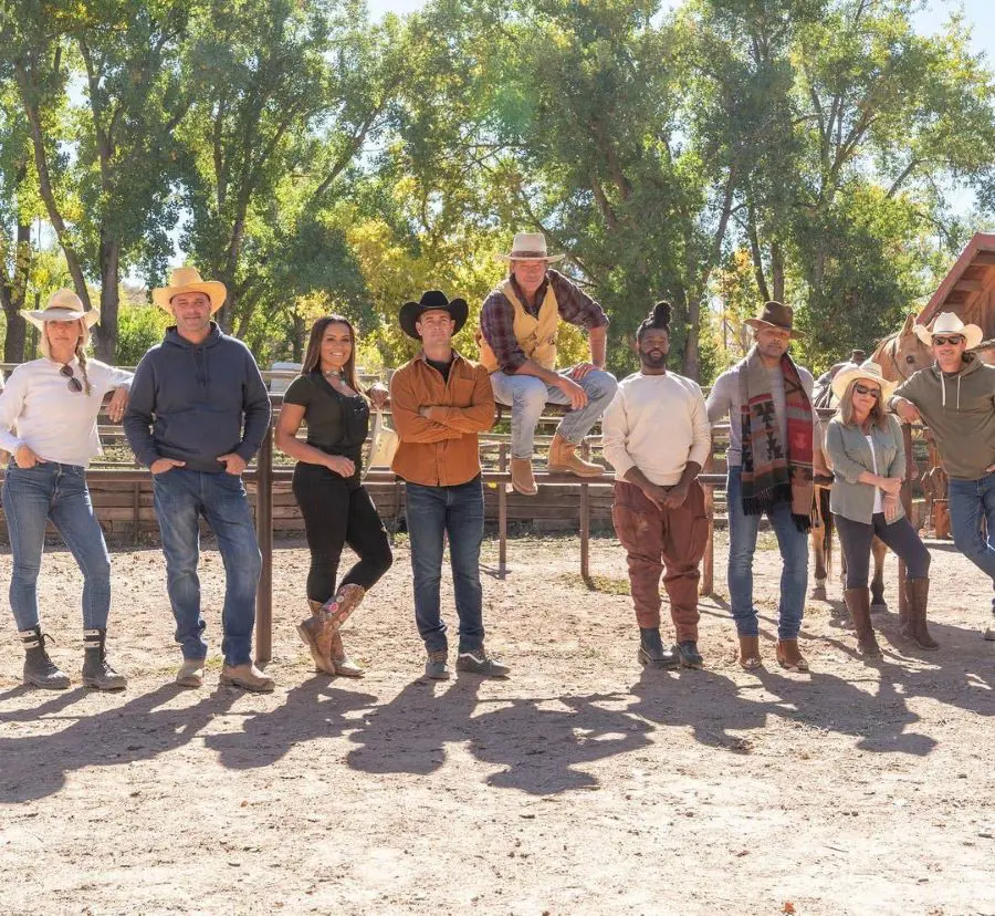 Rock the Block Season 4 cast in one frame; from left to right -Sarah, Bryan, Page, Mitch, Ty Pennington, Elle, Boyd, Kristina, and Jonathan