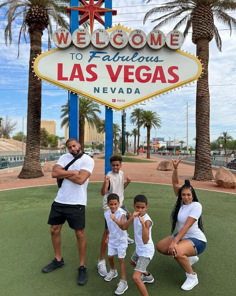 Ellises with their children on family vacation in Las Vegas, Nevada
