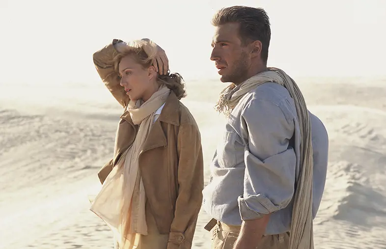 The English Patient co-stars Ralph Fiennes and Kristin Scott Thomas played a romantic couple Katherine and Almasay in the film